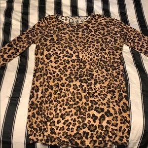 🎃Leopard print maternity shirt